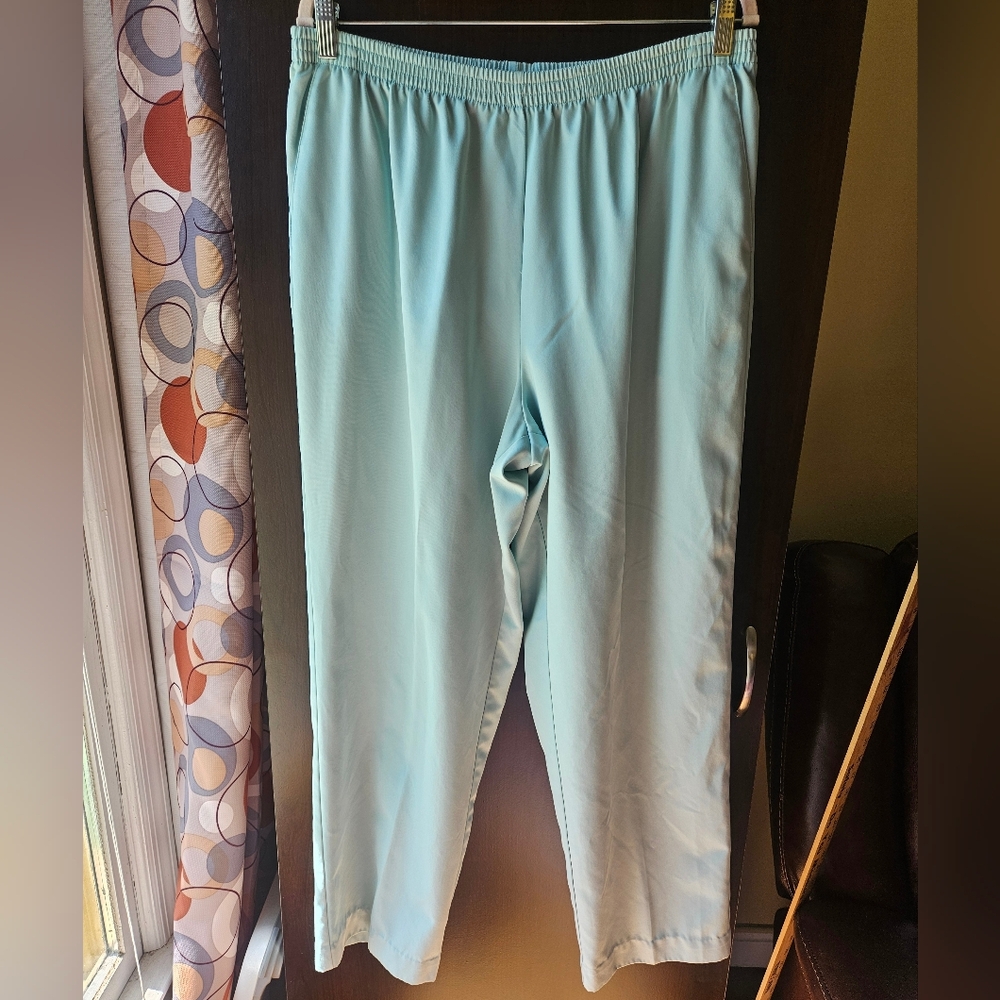 Women's Light Blue Elastic-Waist Pull-On Casual Pants Size 16